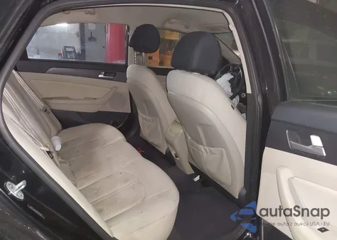 2016 Hyundai Sonata Sport z USA, uszkodzony, nr VIN 5NPE34AF9GH415404